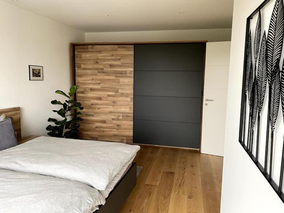 Modernes City-Appartement Neustadt an der Weinstrasse Bagian luar foto